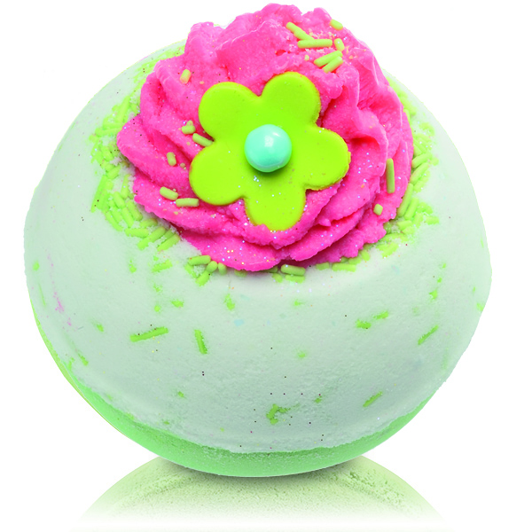 Apple and Raspberry Swirl Bath Blaster