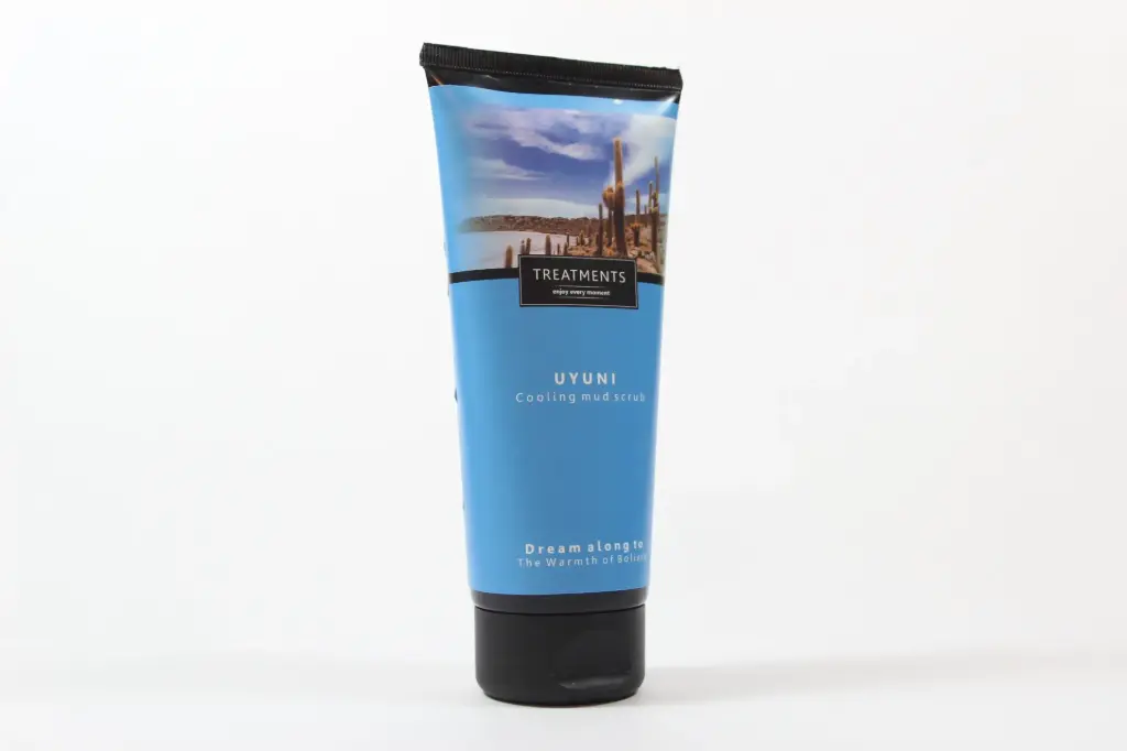 Cooling Mud Scrub - Uyuni